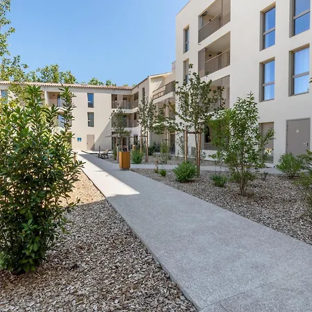 Lejlighedshotel Zenao Beaucaire (Gard)